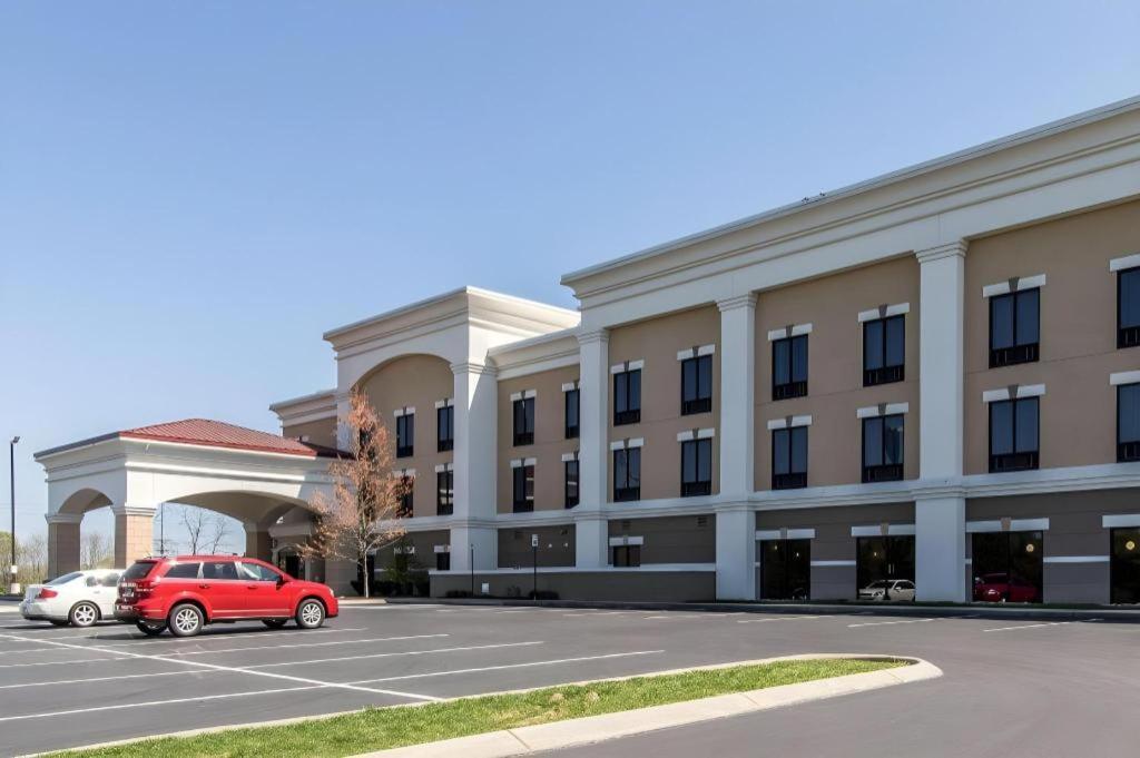 Comfort Suites Smyrna Exterior photo